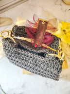 Mini sac de soirée rectangulaire au crochet fait main bleu vert, expresso gold et bordeaux - Modèle Perséphone - Sacs au crochet - Irilena