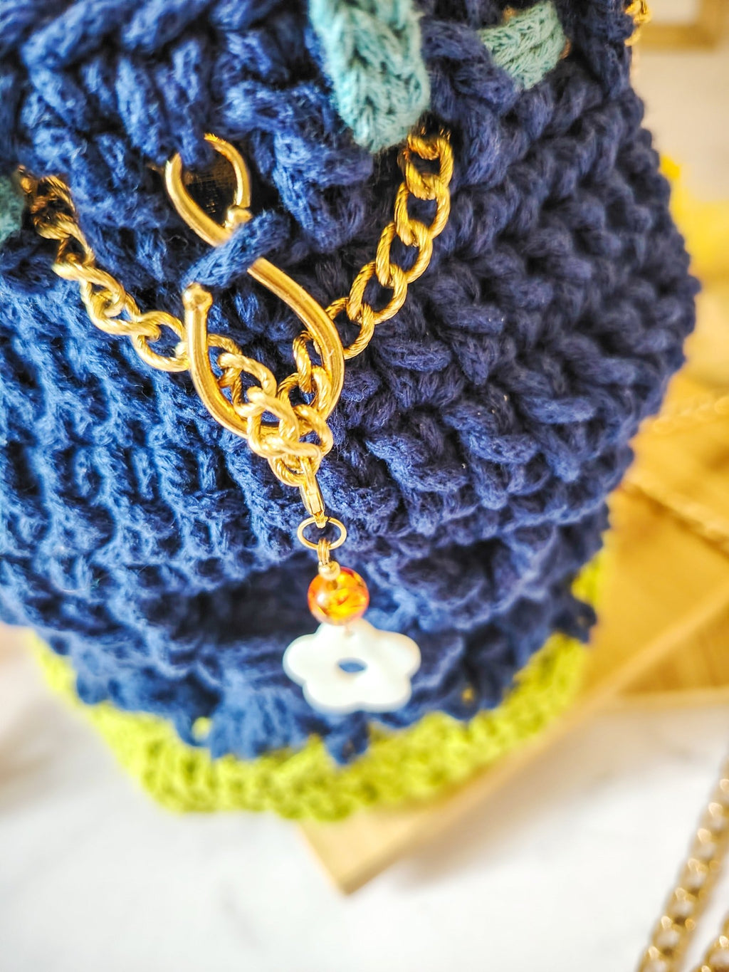 Petit sac seau, type bourse pour soirée au crochet fait main - Pièce unique - Modèle Déméter - Sacs au crochet - Irilena