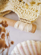 Sac en raphia blanc ajouré à anses en bois – modèle Amphitrite - Sacs au crochet - Irilena