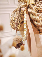 Sac seau au crochet ajouré marron et doré – modèle Nantosuelta - Sacs au crochet - Irilena